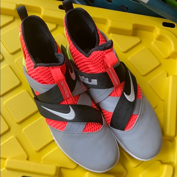 LeBron Soldier XII SFG Size 17 - Picture 2 of 4